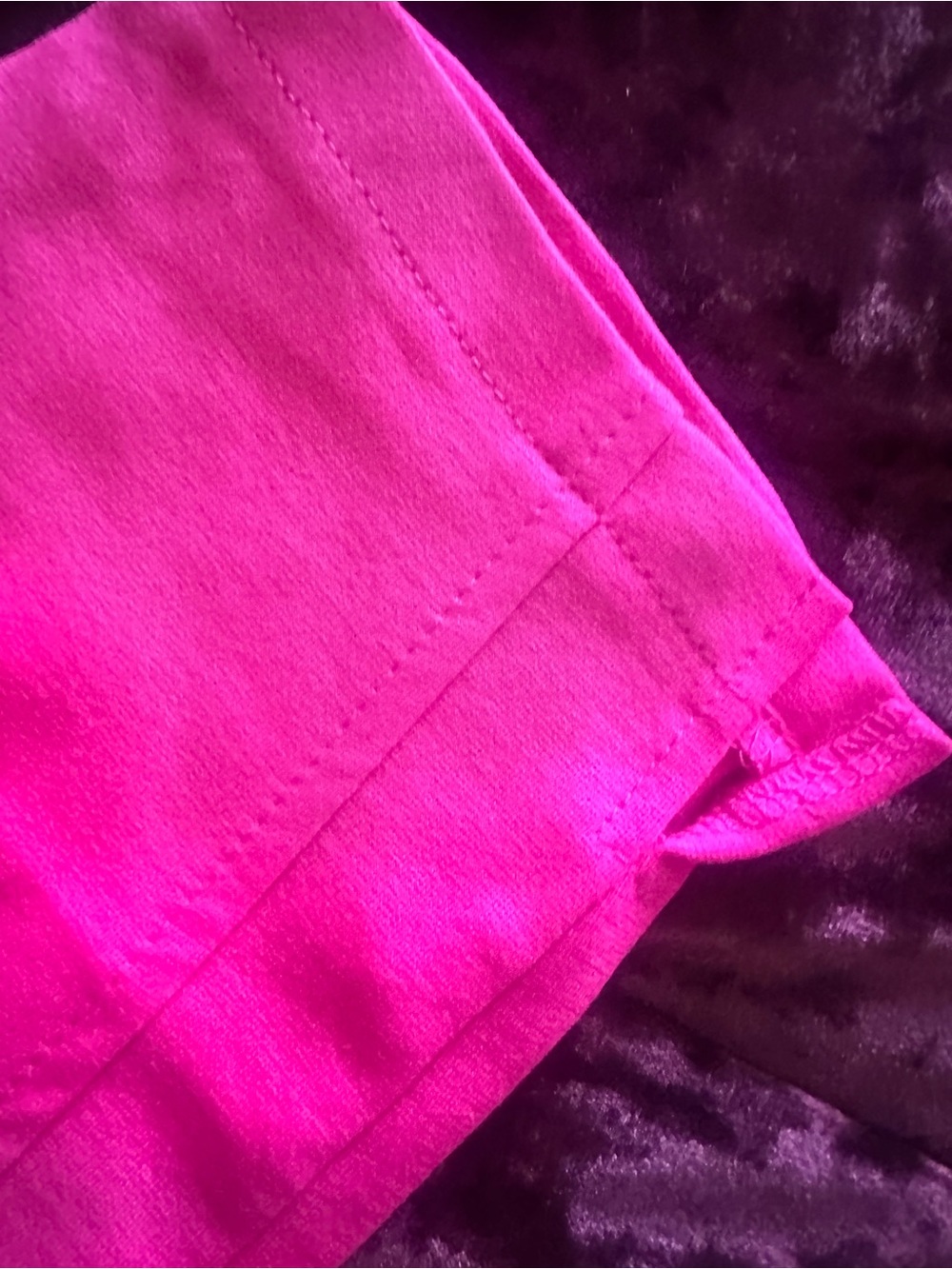 Dear Scarlett Fuchsia Capri Pants - Picture 5 of 5